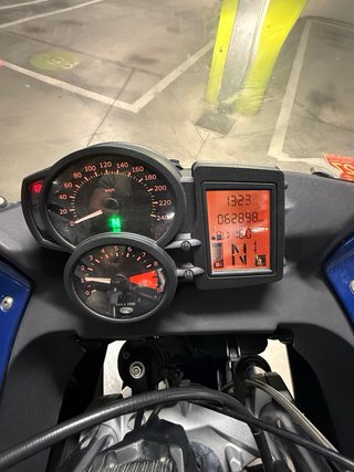 BMW F800ST Azul