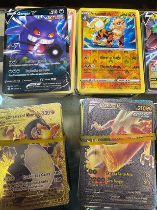 Lote Pokémon: Álbumes y Cartas unas 1000
