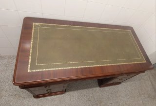 Escritorio de madera