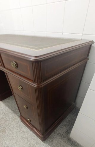 Escritorio de madera