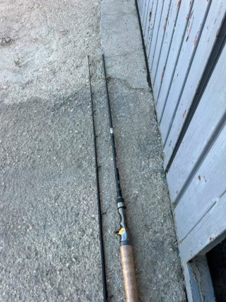 Caña de pescar Bionic casi nueva