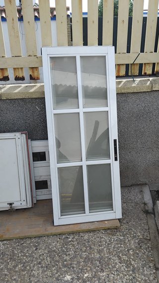 Puerta/Ventana Aluminio con Cristales