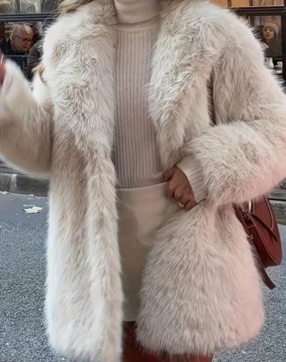 Abrigo Imitación Pelo Beige Invierno