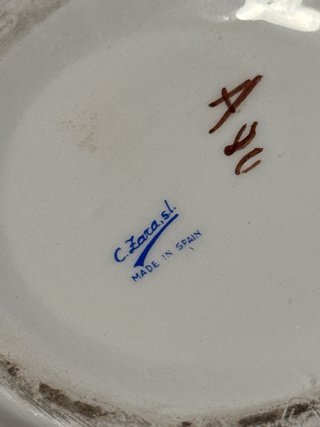 Jarrón porcelana blanco flores doradas tapa