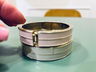 Pulseras mujer estilosas rosa y blanco, se venden