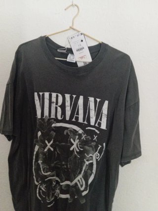 Camiseta Nirvana Gris Talla L