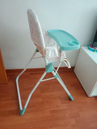 Trona de bebé con estrellas
