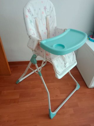 Trona de bebé con estrellas