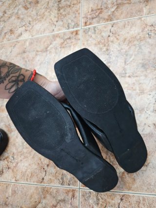 Sandalias negras Stradivarius