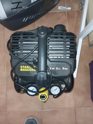 Compresor Stanley Fatmax 8L