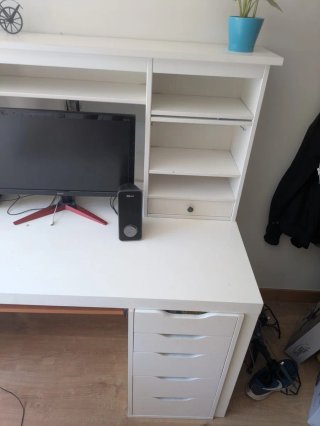 Scrivania Bianca Ikea con Cassettiera e Stoccaggio