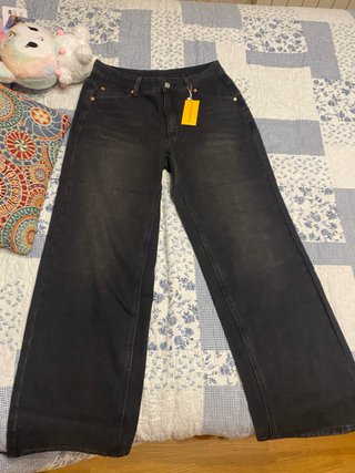 Pantalón vaquero ancho negro