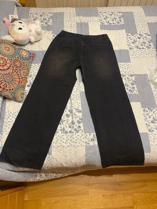 Pantalón vaquero ancho negro