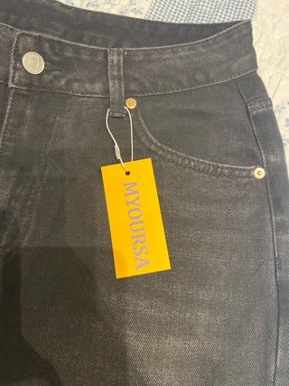 Pantalón vaquero ancho negro