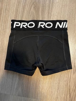 Mallas Nike Pro Short Talla S Negra y Granate
