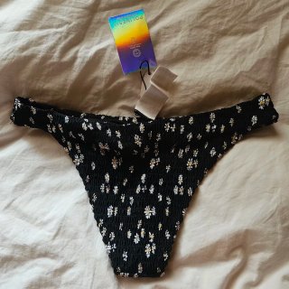 Bikini negro estampado flores Nuevo con etiqueta