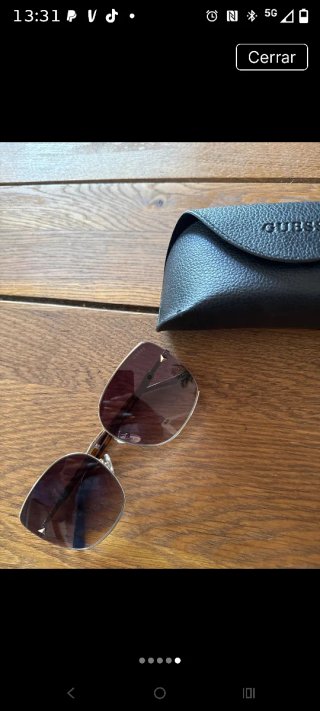Gafas de sol Guess negras