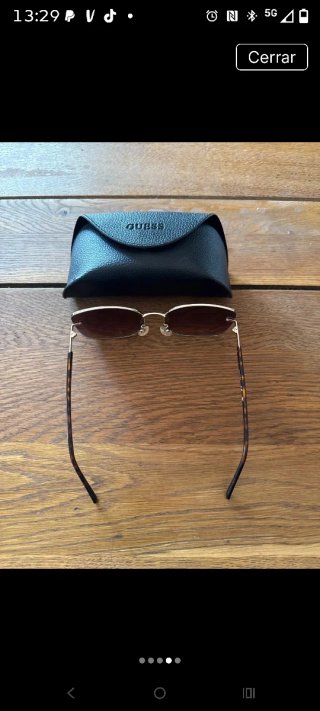 Gafas de sol Guess negras