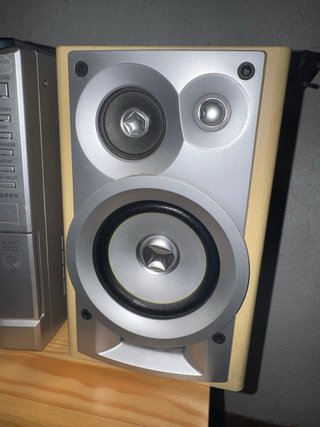 Minicadena Sanyo CD/Cassette Plata