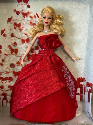 Barbie Holiday 2012 Model Muse