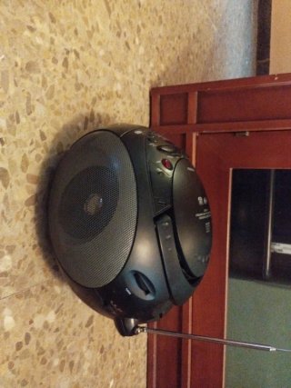 Radio CD Sunstech para reparar