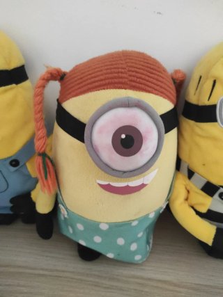 Lote 4 Peluches Minions + Unicornio