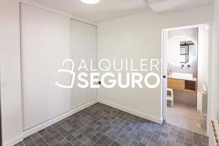 Ático en alquiler en Valdeacederas en Madrid