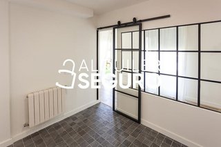 Ático en alquiler en Valdeacederas en Madrid
