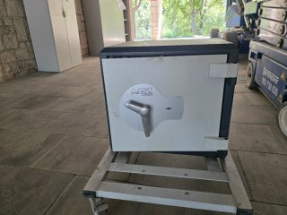 Caja fuerte de superficie