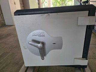 Caja fuerte de superficie