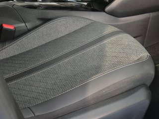 Peugeot 208 Allure HYBRID 110 eDCS6