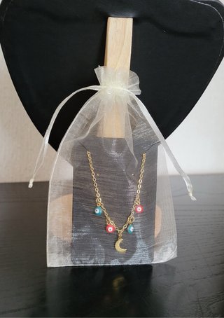 Collar “Vigilia”.