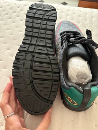 Zapatillas Hombre Talla 43 Negras, son muy ligeras