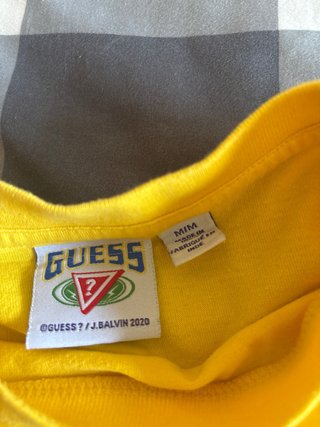 Camiseta Guess Amarilla