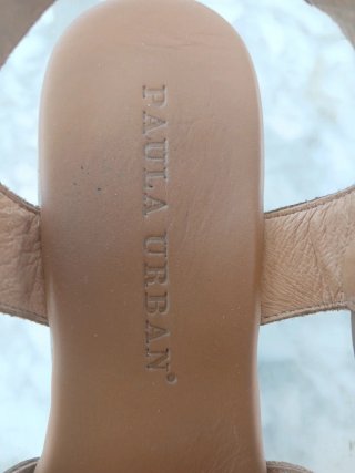 Sandalias cuña Paula Urban beige/marrón