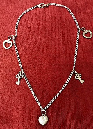 Indossa la tua storia.-collana a catena con ciondo