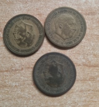 Lote de monedas pesetas,50 y 10 céntimos España