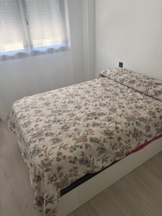 Colchón y canapé nuevos