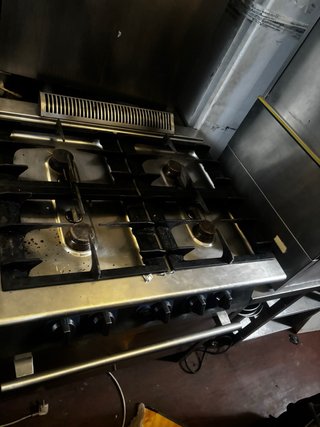 Cocina industrial 4 fuegos con horno