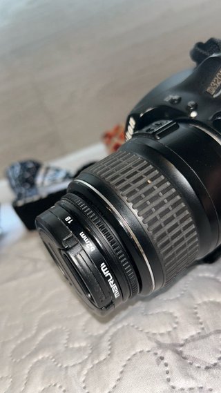 Nikon D3200 + Objetivo 18-55 VR