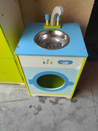 Cocinita de madera infantil