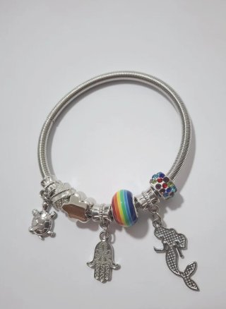 Pulseras estilo Pandora con charms variados Nuevas