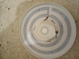 Lámpara Techo LED con Altavoz Blanca