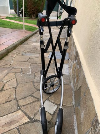 Andador 4 ruedas TRUST CARE Let'sgo out como nuevo
