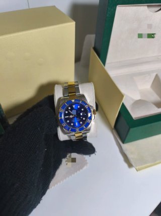 Reloj Azul y Oro