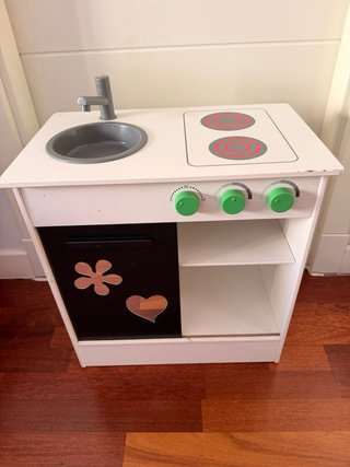 Cocinita de juguete IKEA con espejos