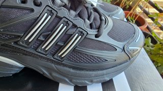 Adidas Adistar XLG 2.0 Negro/Plata. Solo en Mano