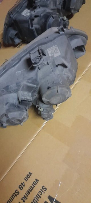 Faros Delanteros Nissan Almera 2005