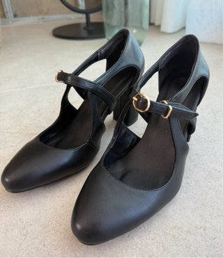 Zapatos de tacón cuero negros sin estrenar