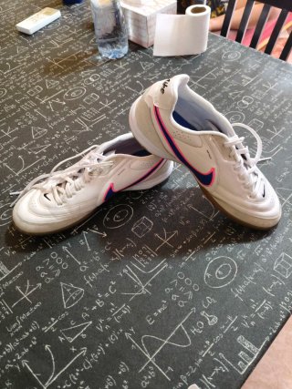 Zapatillas Nike street gato Futbol Sala Talla 43